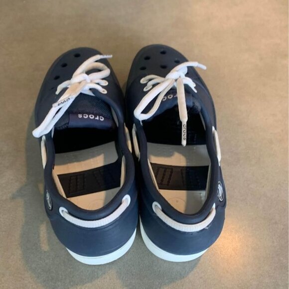 CROCS boat shoes. Boys size 3. Navy and white. New condition. - Picture 4 of 8